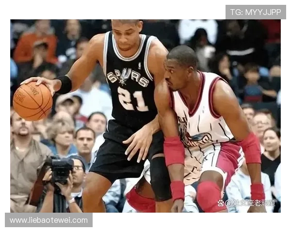 奥拉朱旺背身单打效率显著高于乔丹，内线威胁拉开差距