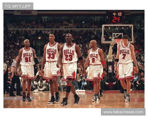 斯科蒂·皮蓬无球跑动对比乔丹，提升球队攻防转换效率明显